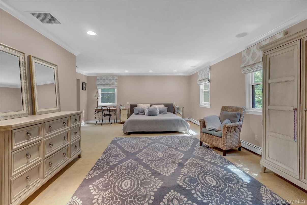Dining room, Interior, Recessed Lighting