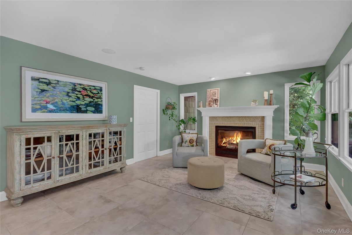 Fireplace, Interior, Living room, Recessed Lighting