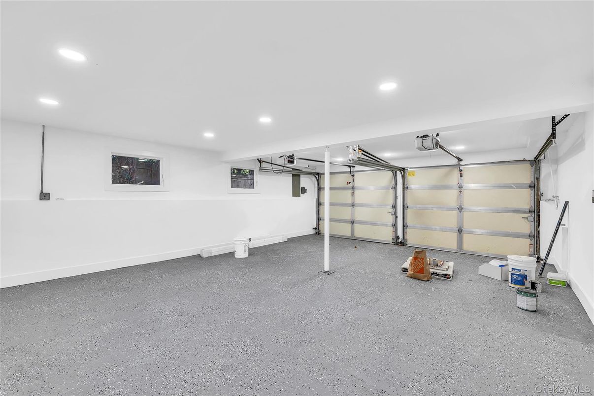 Garage, Interior, Recessed Lighting