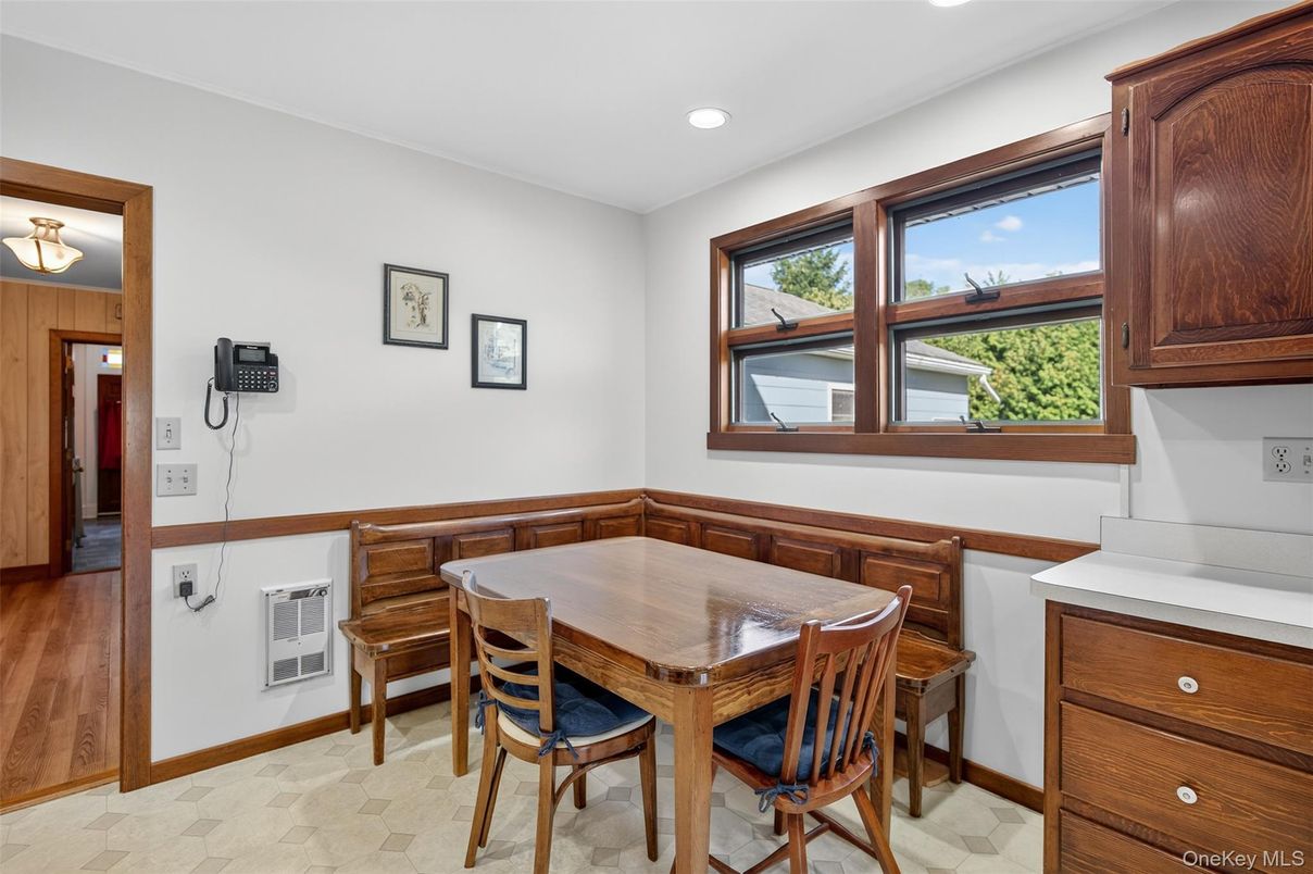 Dining room, Interior, Recessed Lighting, Wood Texture Flooring