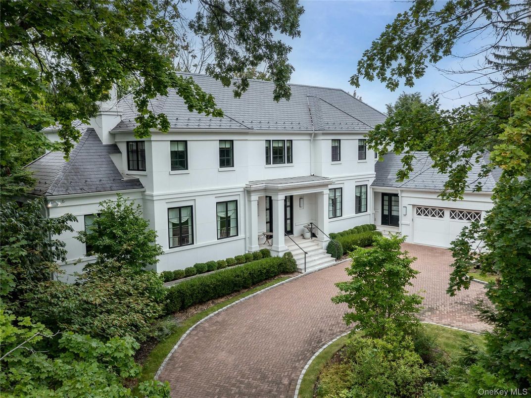 Attached, Exterior, Facade, French Provincial