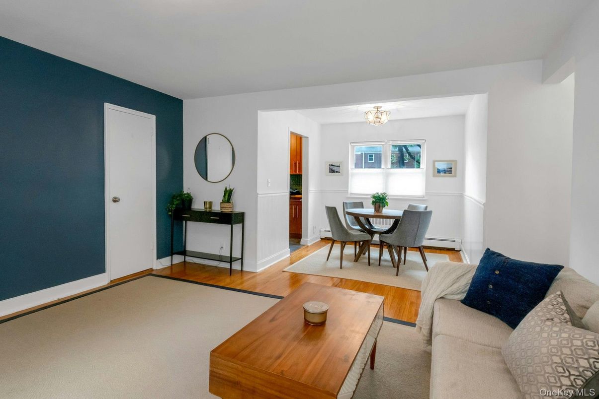 Chandelier, Dining room, Interior, Living room, Wood Texture Flooring