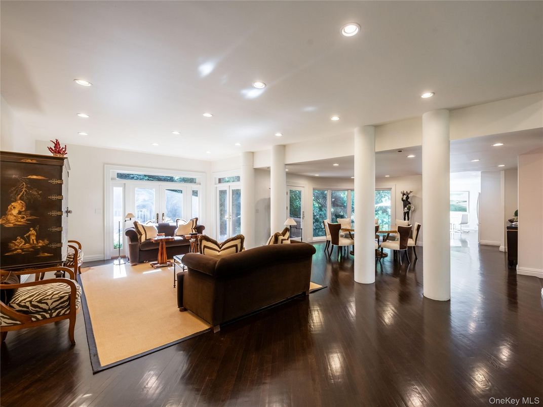 Dining room, Interior, Living room, Recessed Lighting, Wood Texture Flooring