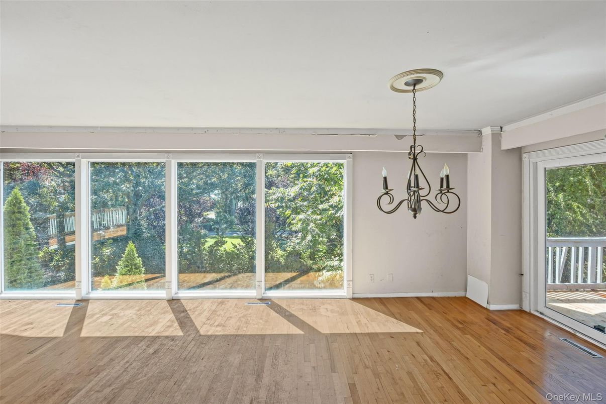 Chandelier, Empty room, Interior, Wood Texture Flooring