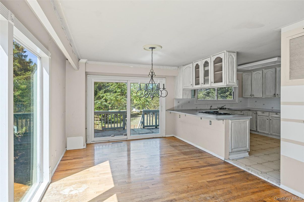 Chandelier, Interior, Kitchen, Pendant Lights, Wood Texture Flooring