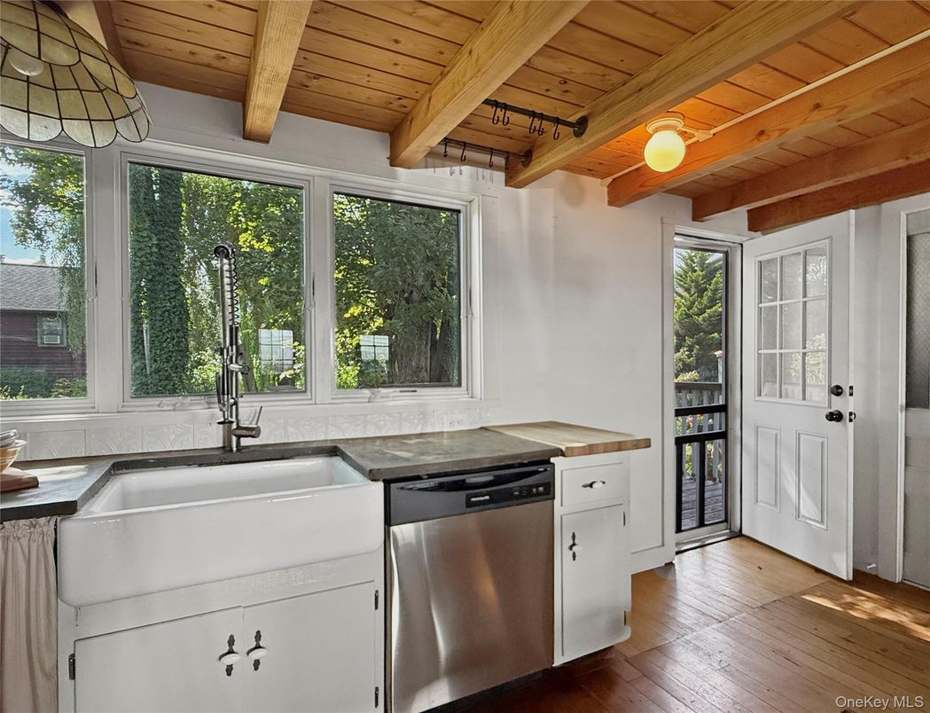 Interior, Kitchen, Stainless Steel Appliances, Wooden Beams, Wooden Ceilings, Wood Texture Flooring