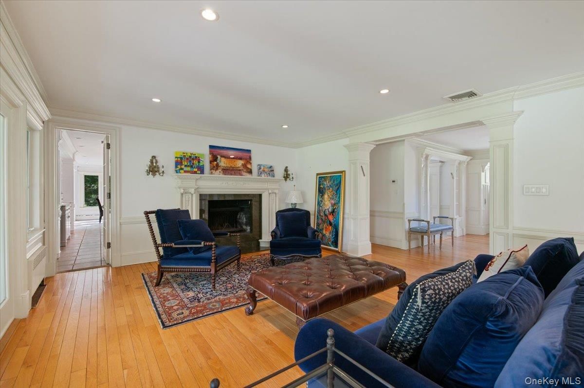 Fireplace, Interior, Living room, Recessed Lighting, Wood Texture Flooring