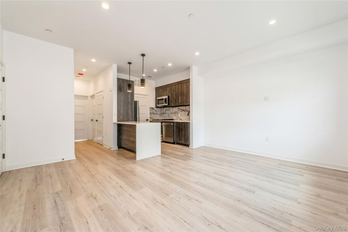 Interior, Kitchen, Pendant Lights, Recessed Lighting, Wood Texture Flooring