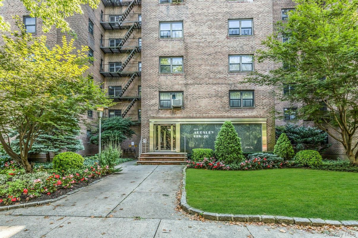 Exterior, Facade, Brick Facade, Condo Building