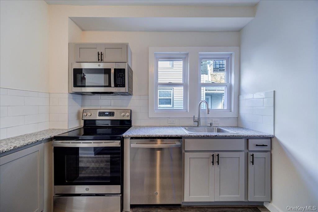 Interior, Kitchen, Stainless Steel Appliances