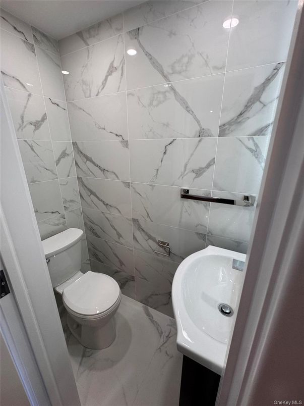 Bathroom, Interior, Marble Walls