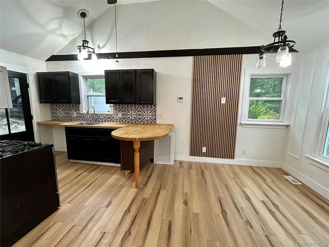 Interior, Kitchen, Pendant Lights, Wood Texture Flooring