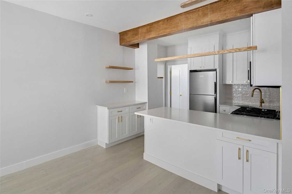 Interior, Kitchen, Pendant Lights, Recessed Lighting, Wood Texture Flooring