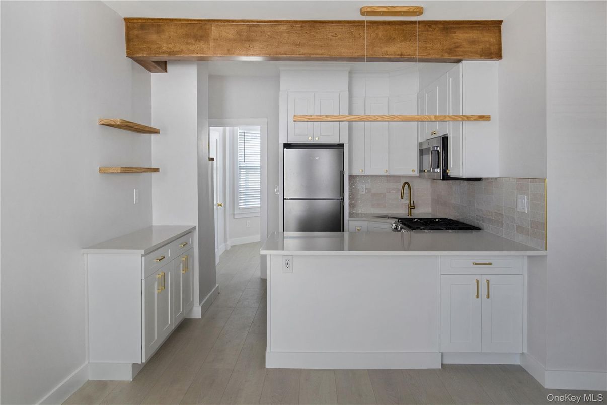 Interior, Kitchen, Pendant Lights, Wood Texture Flooring