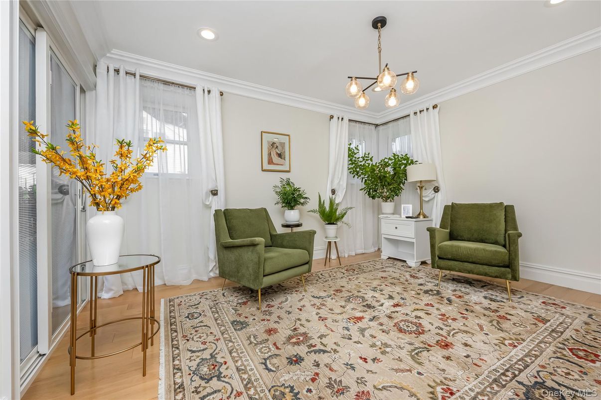 Interior, Pendant Lights, Recessed Lighting, Wood Texture Flooring