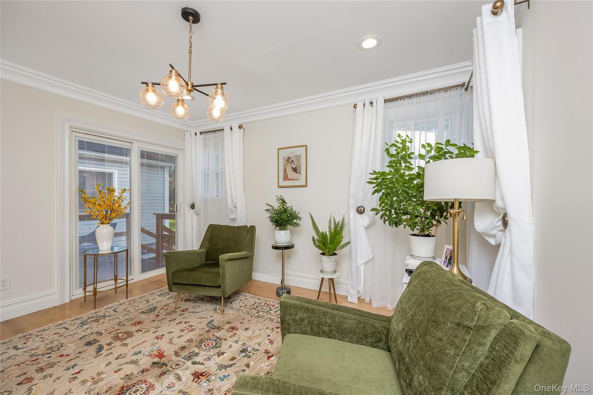 Interior, Pendant Lights, Recessed Lighting, Wood Texture Flooring