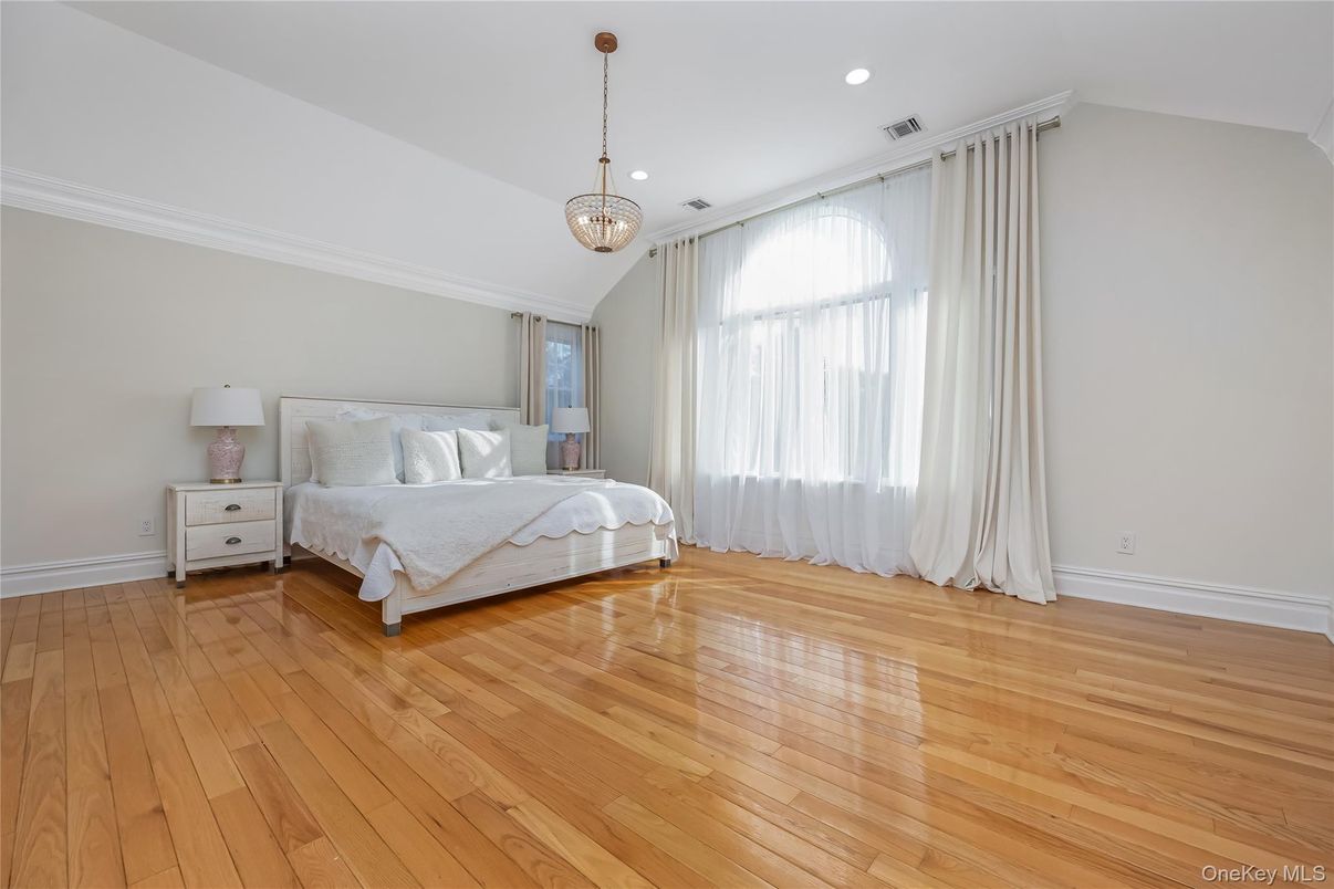 Bedroom, Interior, Pendant Lights, Recessed Lighting, Wood Texture Flooring