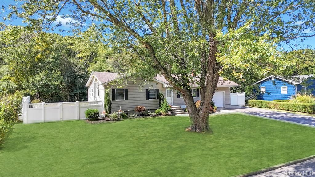 Backyard, Detached Garage, Exterior