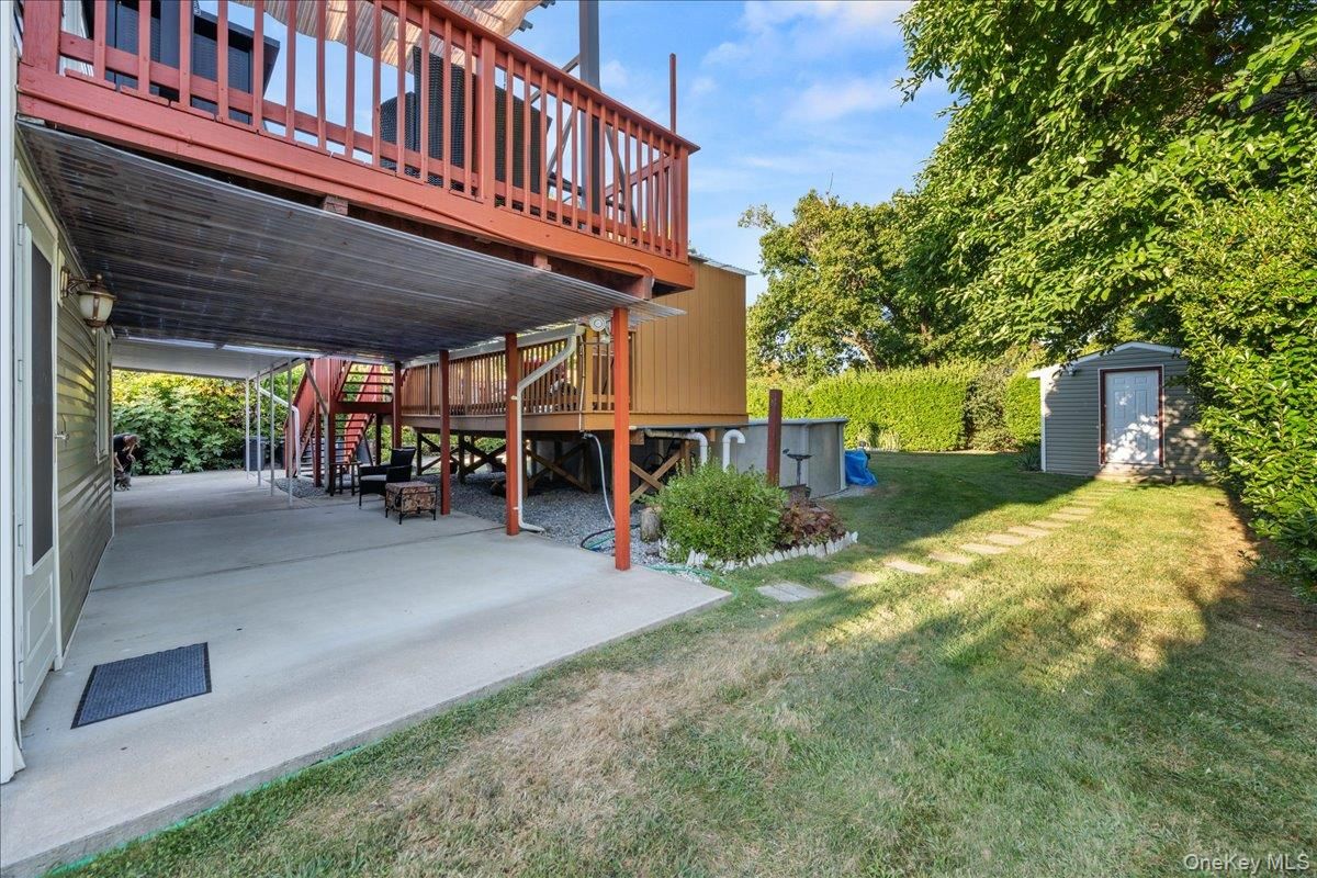 Backyard, Exterior