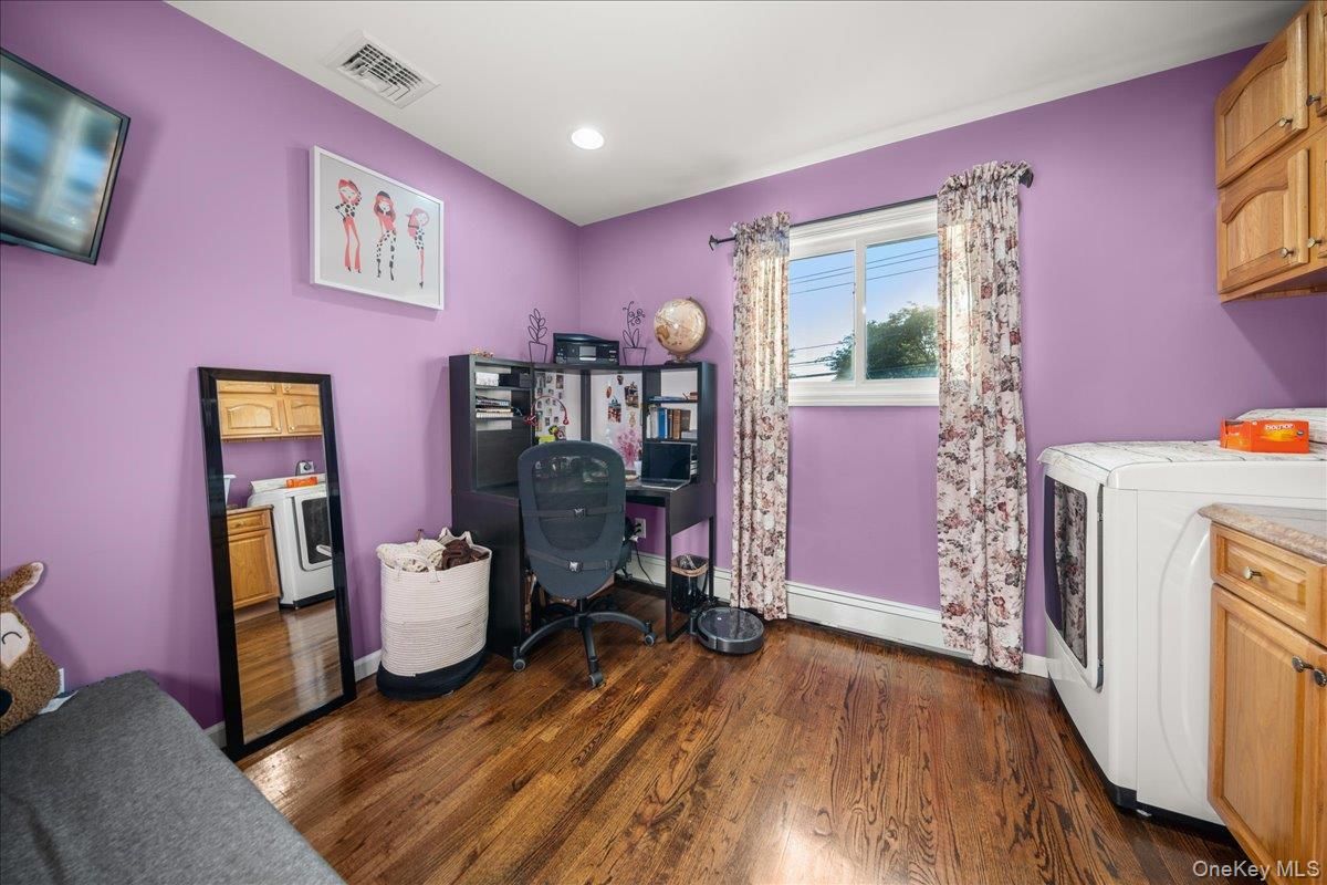 Home Office, Interior, Recessed Lighting, Washer, Wood Texture Flooring