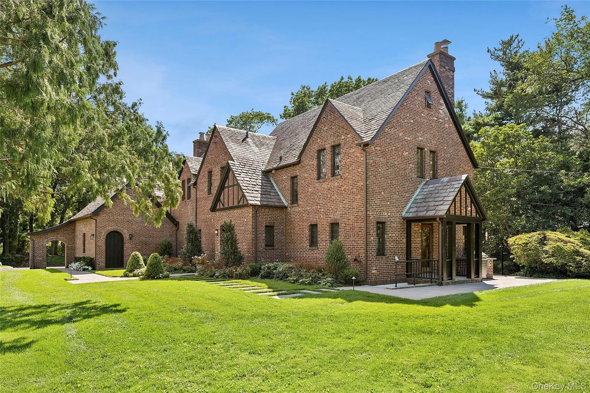 Backyard, Exterior, Facade, Brick Facade, Tudor Revival
