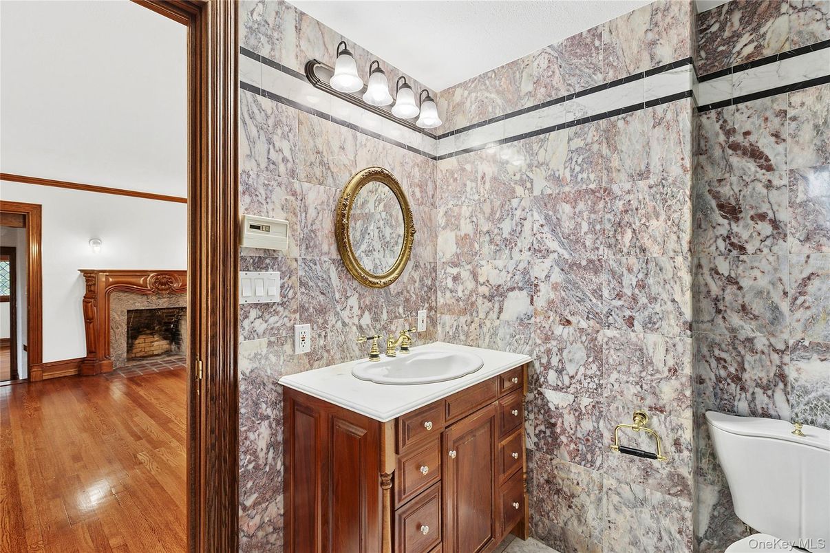 Bathroom, Interior, Wood Texture Flooring