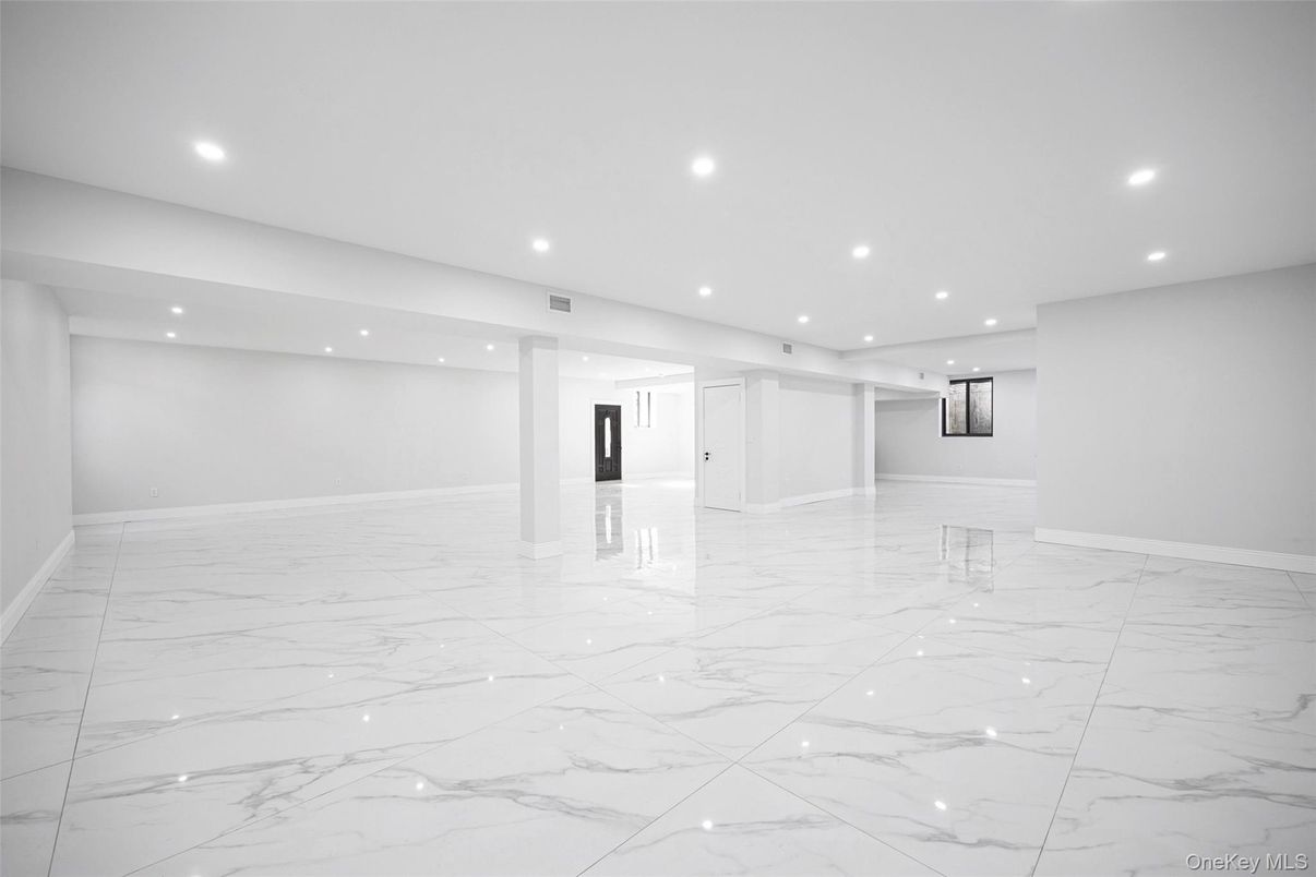 Empty room, Interior, Marble, Recessed Lighting