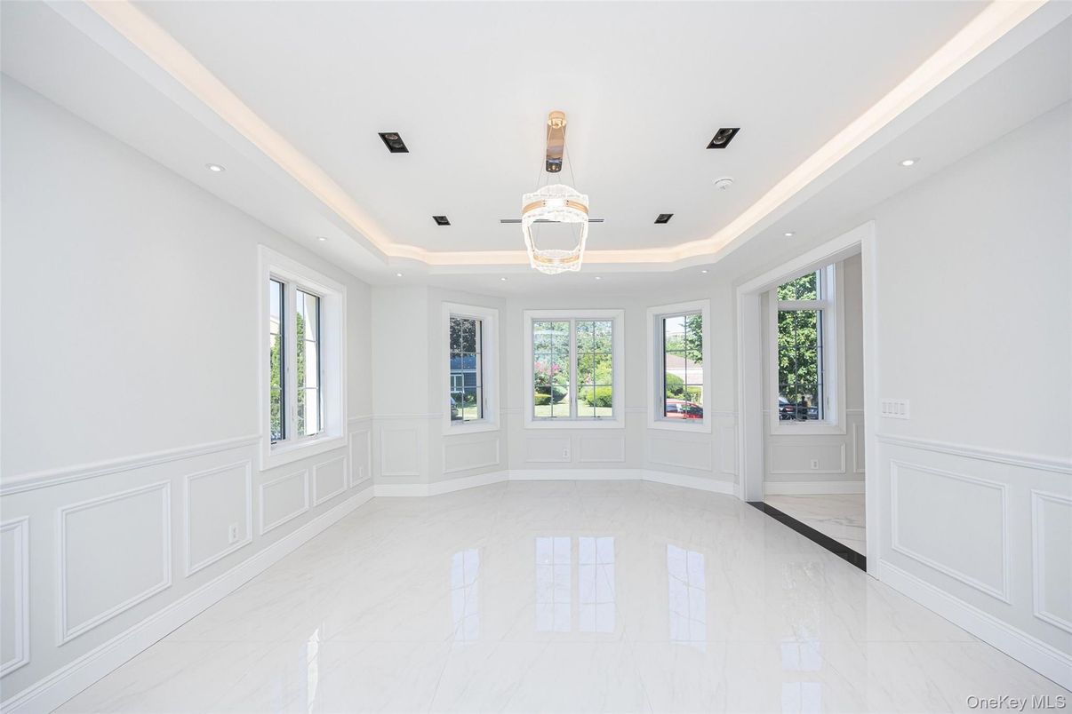 Empty room, Interior, Marble, Recessed Lighting