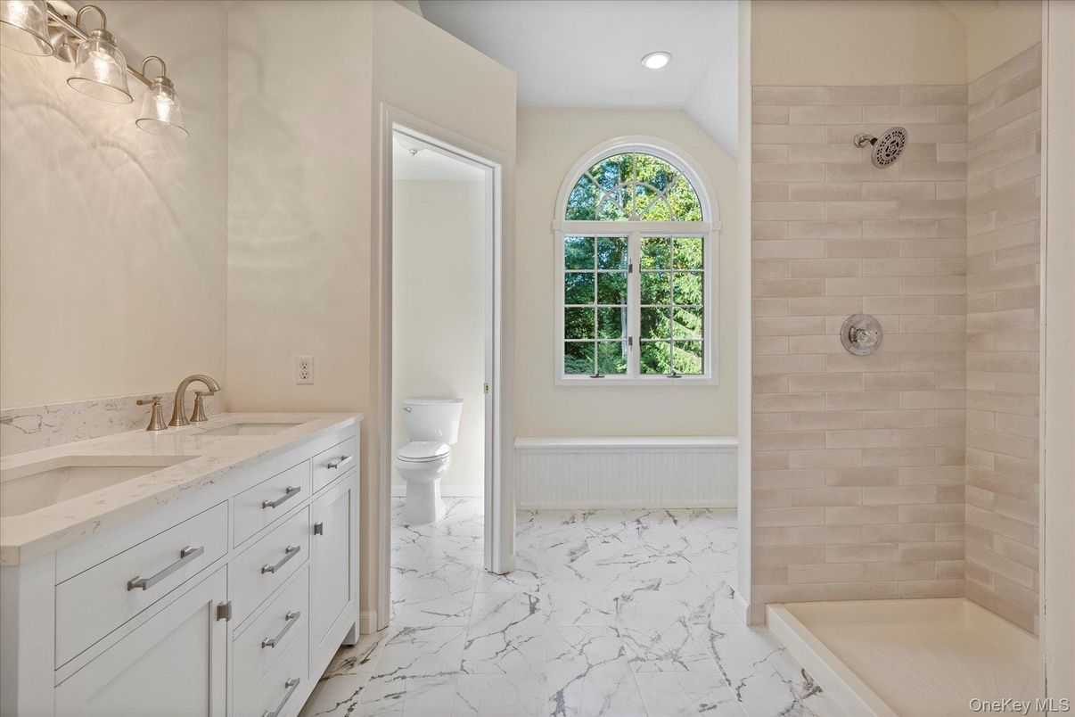 Bathroom, Dual Sink Vanities, Interior, Marble, Recessed Lighting