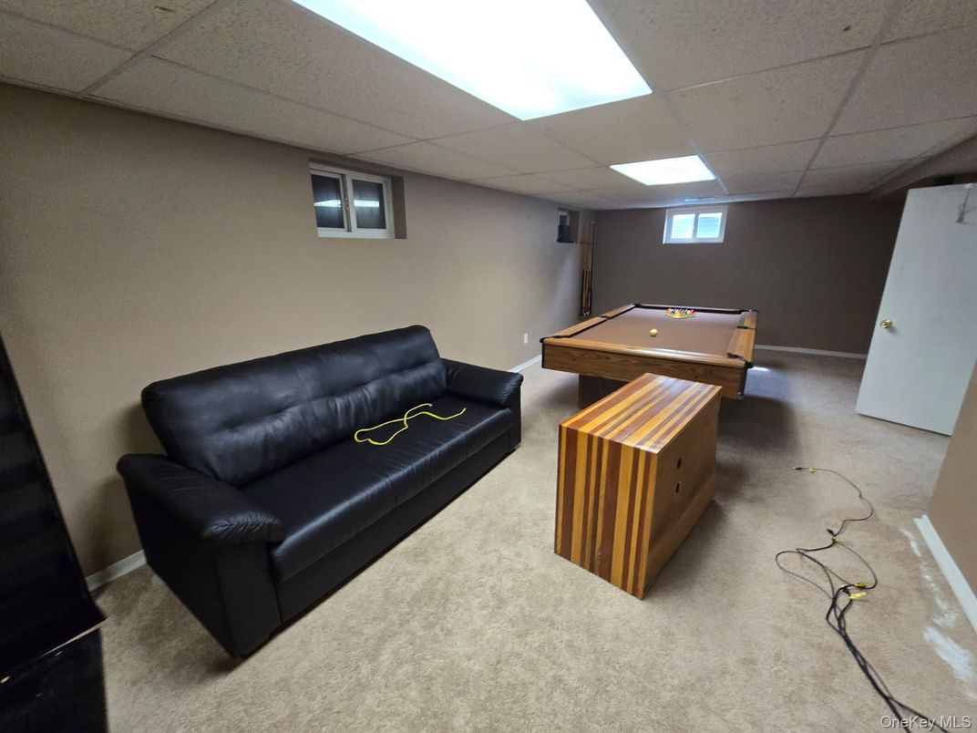 Billiard Table, Game Room, Interior
