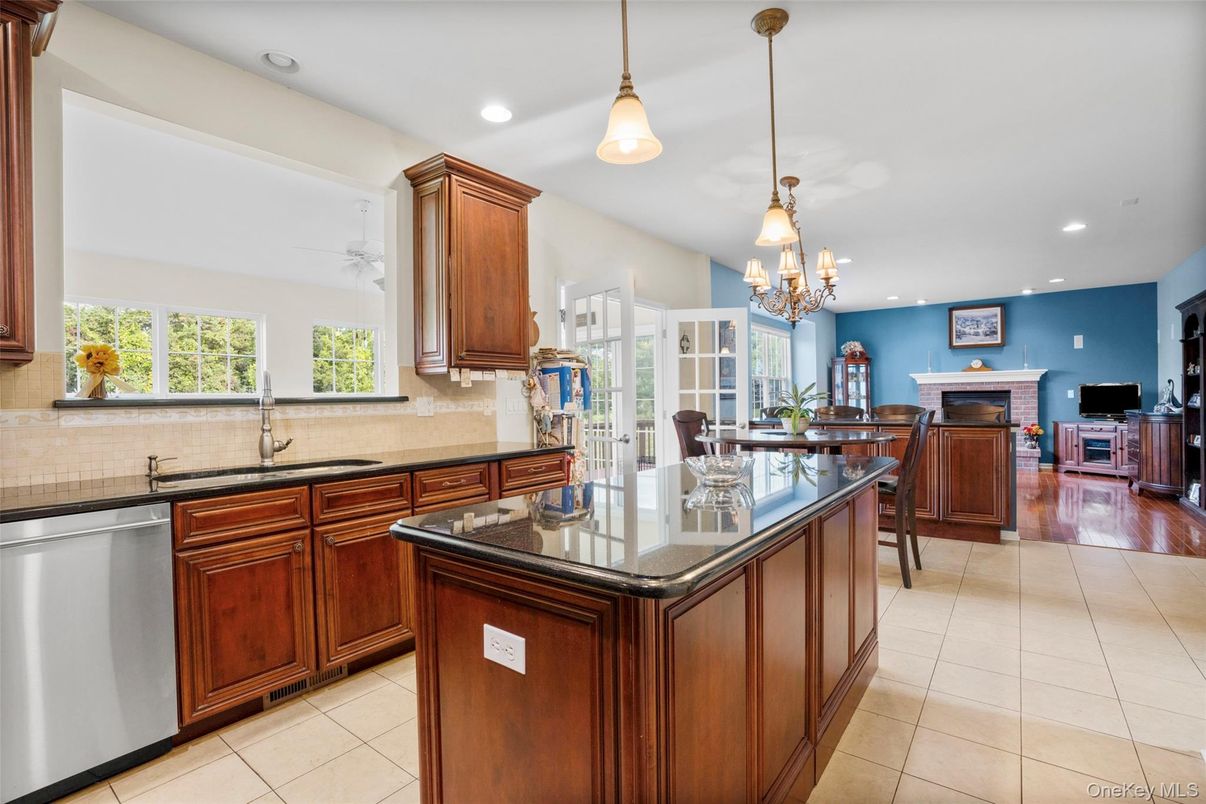 Dining room, Fireplace, Interior, Kitchen, Pendant Lights, Recessed Lighting