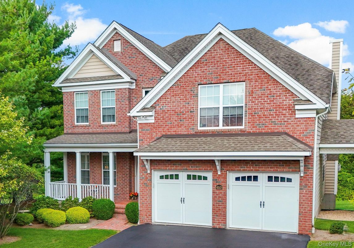 Attached, Exterior, Facade, Brick Facade, Brick Traditional