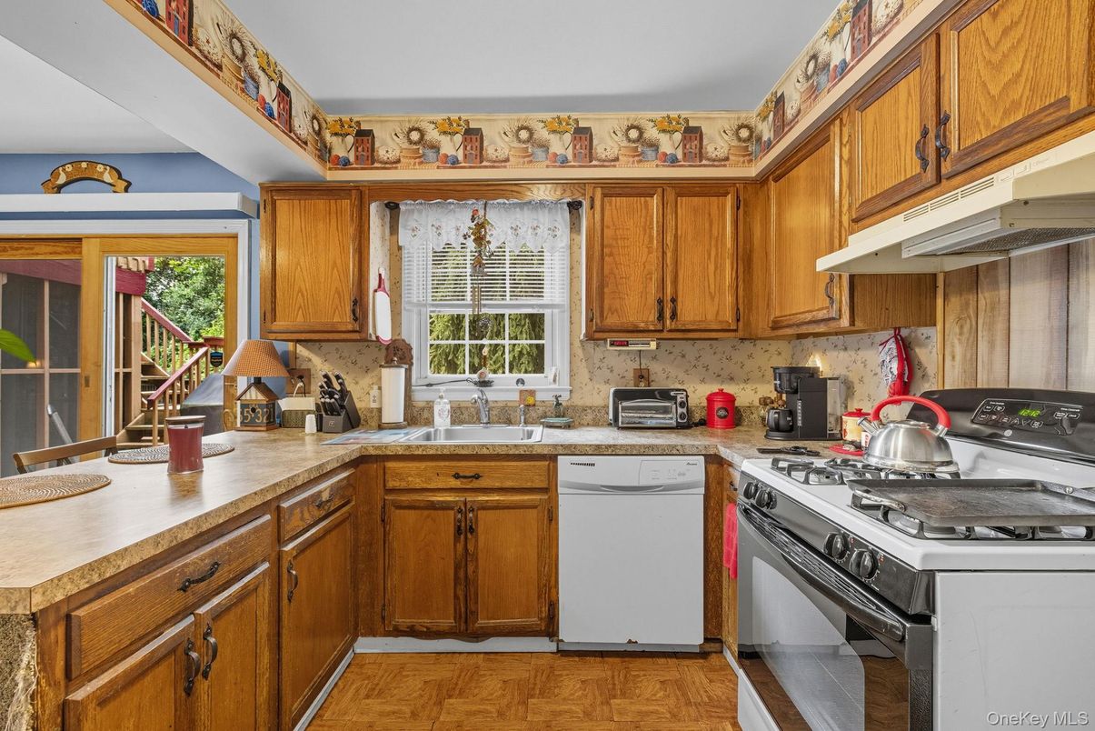 Interior, Kitchen, Wood Texture Flooring