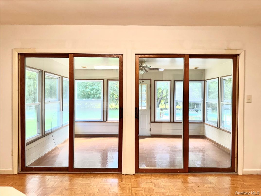 Empty room, Interior, Water, Wood Texture Flooring