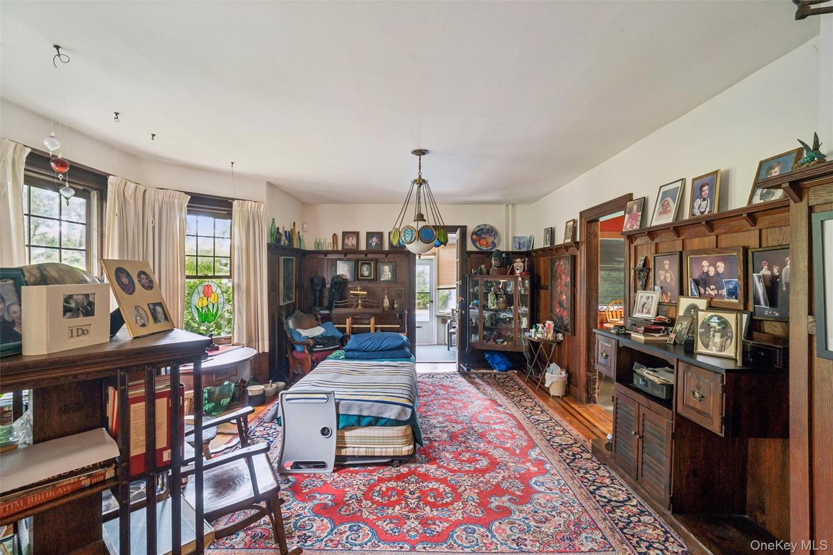 Interior, Pendant Lights, Wood Texture Flooring