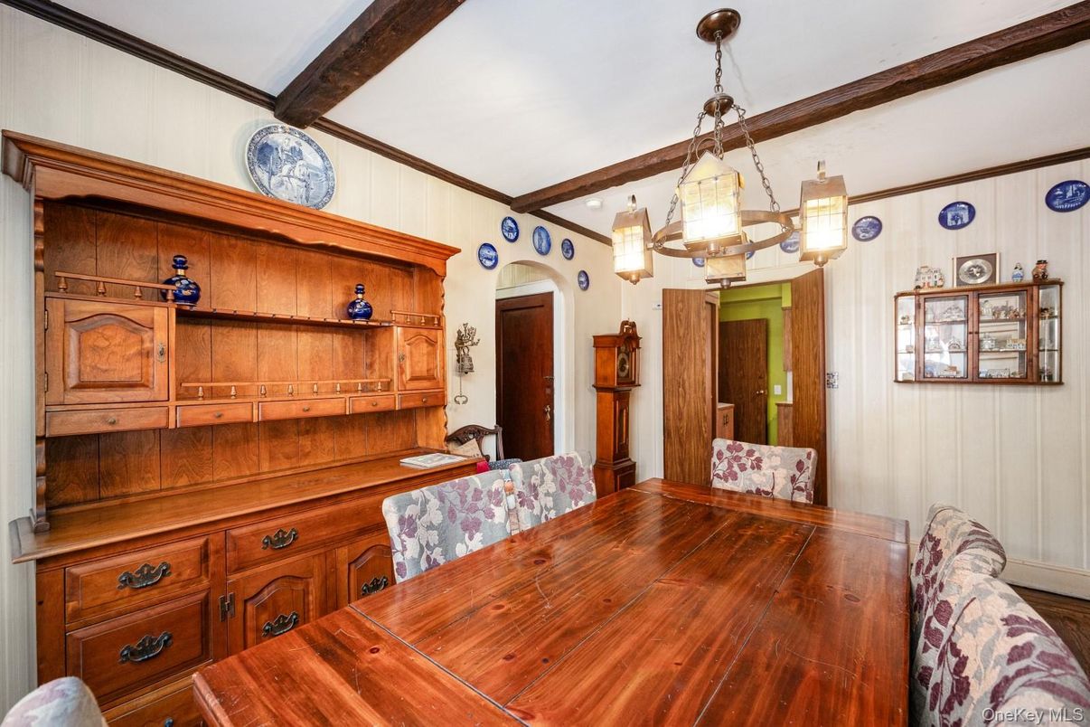 Dining room, Interior, Pendant Lights, Wooden Beams, Wood Texture Flooring
