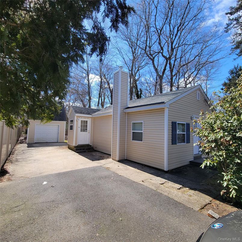 Detached Garage, Exterior