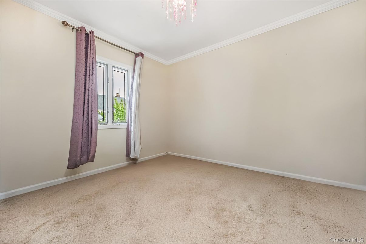 Chandelier, Empty room, Interior