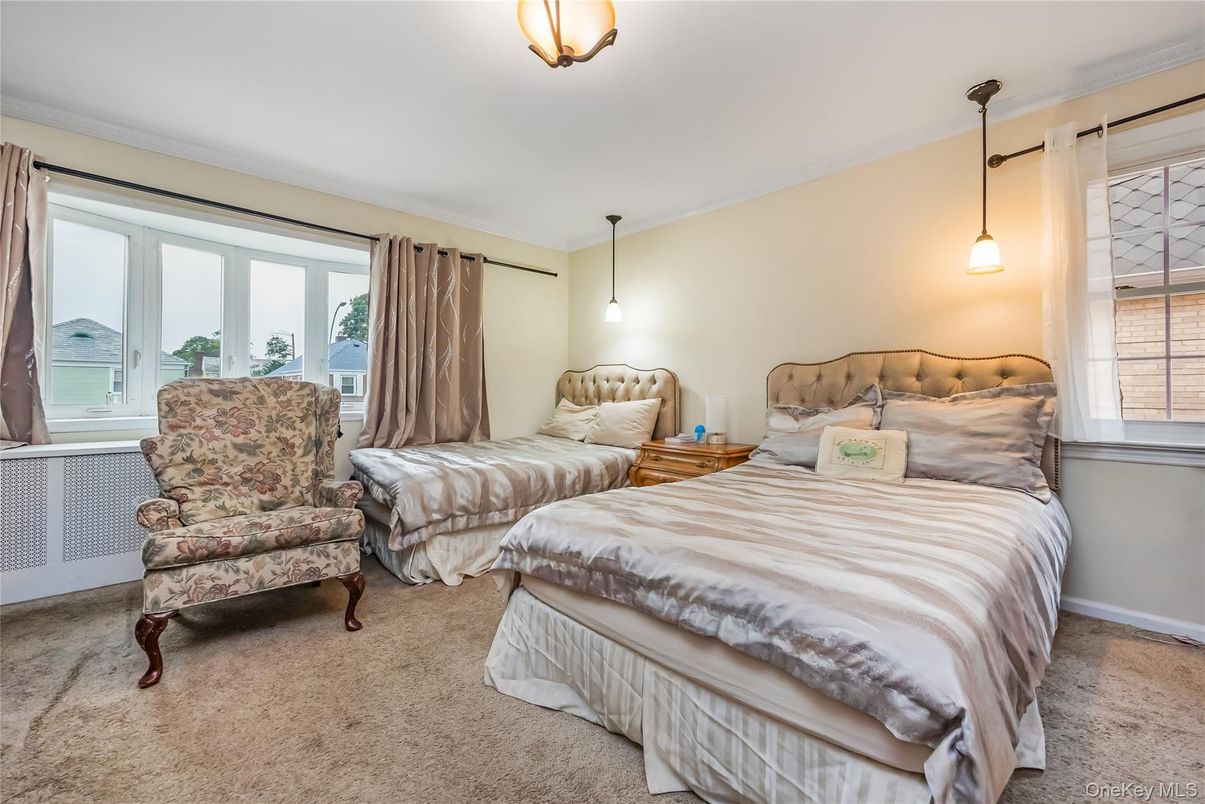 Bedroom, Interior, Pendant Lights