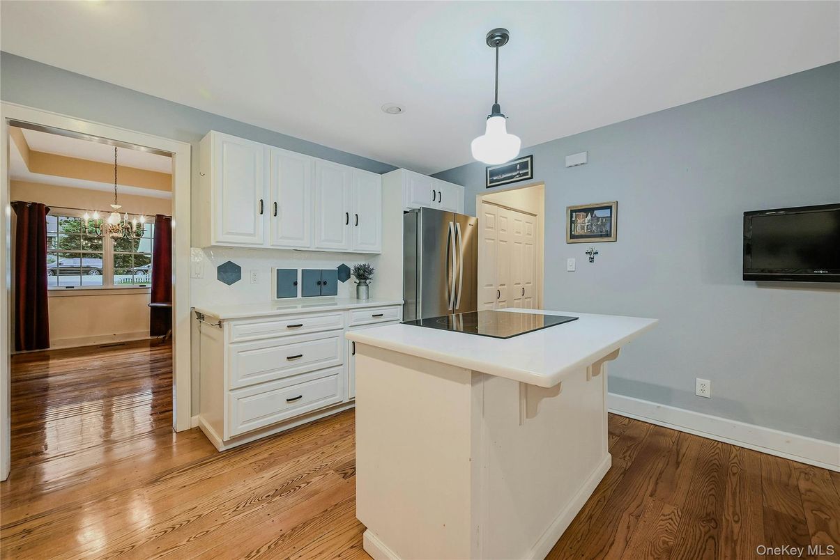 Interior, Kitchen, Pendant Lights, Stainless Steel Appliances, Wood Texture Flooring
