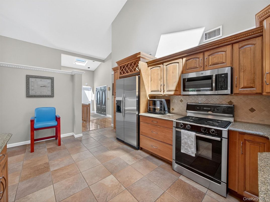 Interior, Kitchen, Stainless Steel Appliances