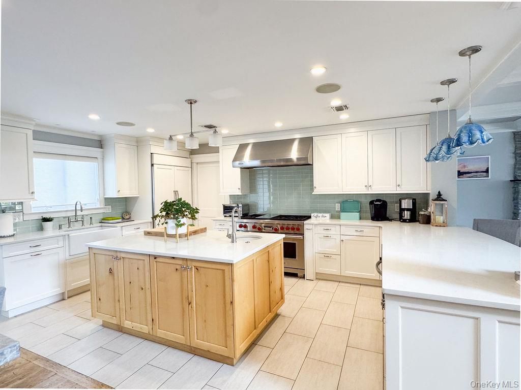 Interior, Kitchen, Pendant Lights, Recessed Lighting, Stainless Steel Appliances