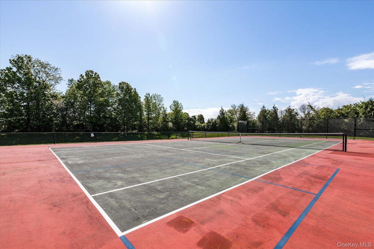 Exterior, Tennis Courts