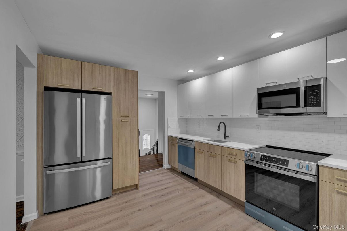 Interior, Kitchen, Recessed Lighting, Stainless Steel Appliances, Wood Texture Flooring