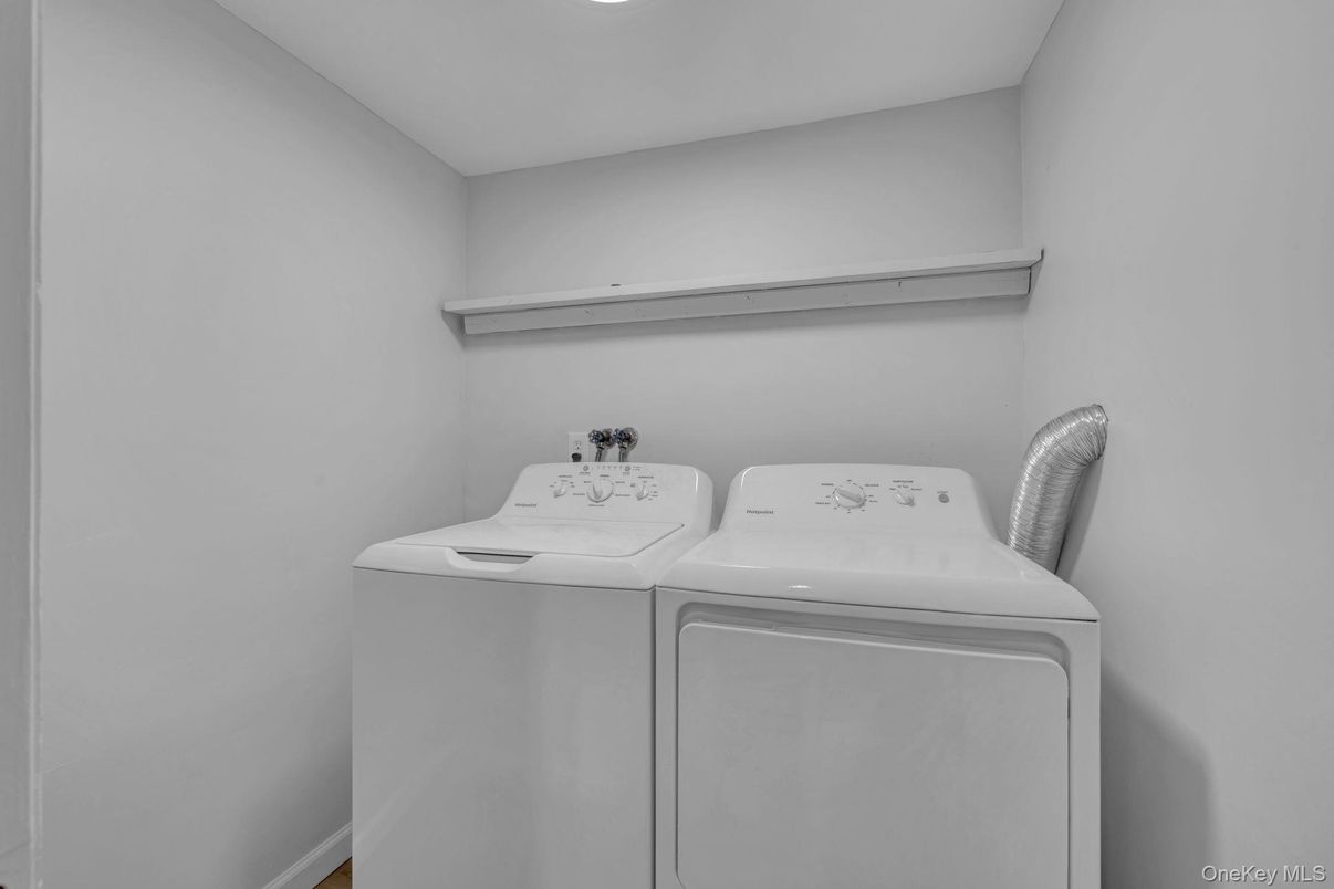 Interior, Recessed Lighting, Utility Closets, Washer