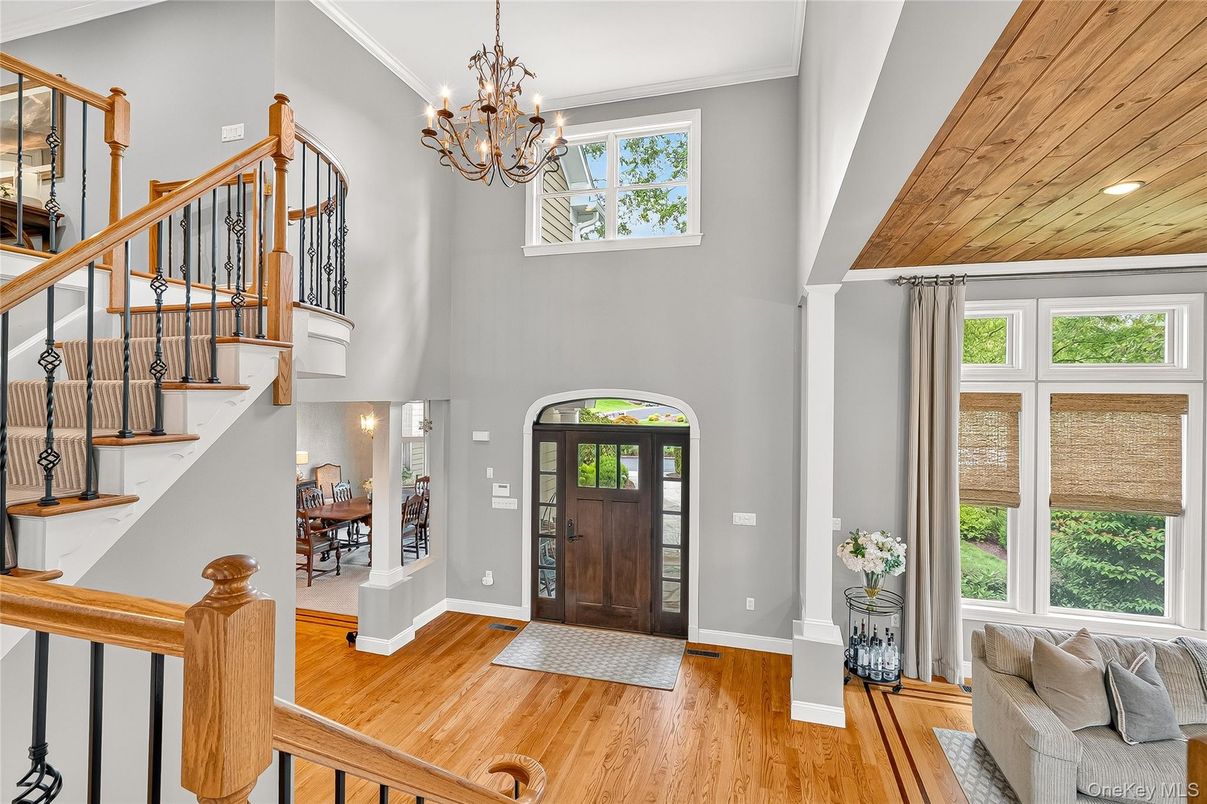 Chandelier, Interior, Recessed Lighting, Wood Texture Flooring