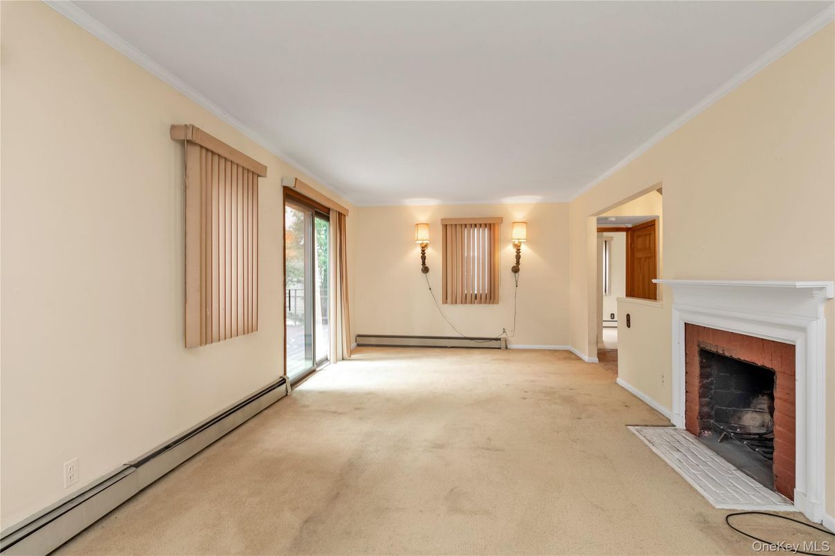 Empty room, Fireplace, Interior