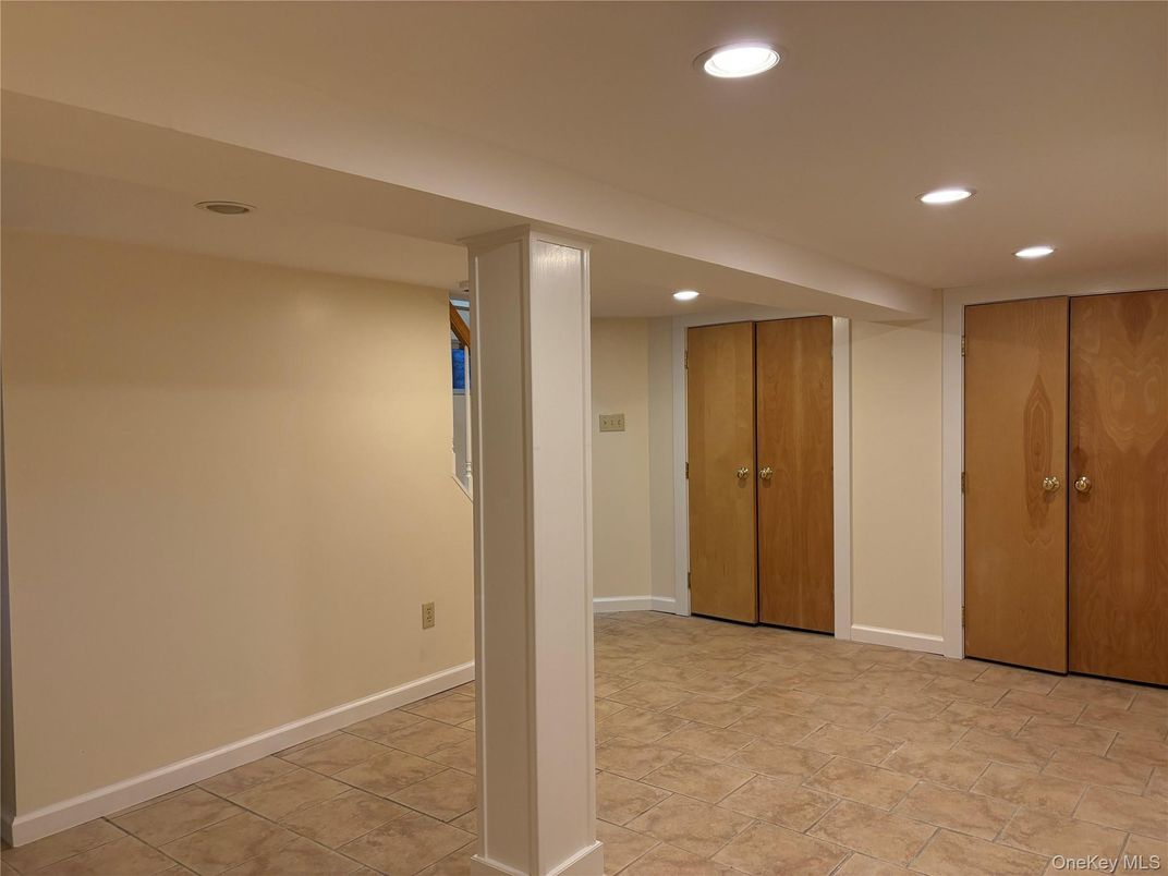 Elevator, Interior, Recessed Lighting
