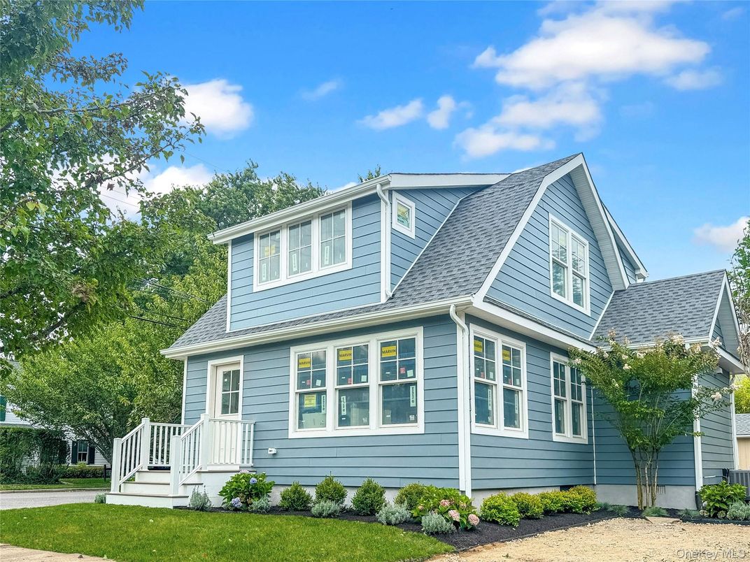 Exterior, Facade, Cape Cod