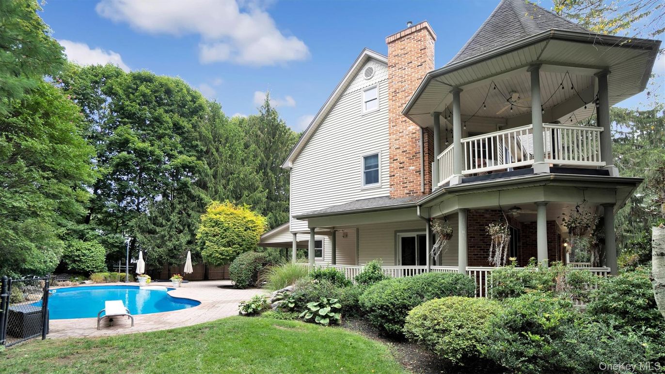 Backyard, Exterior, Pool